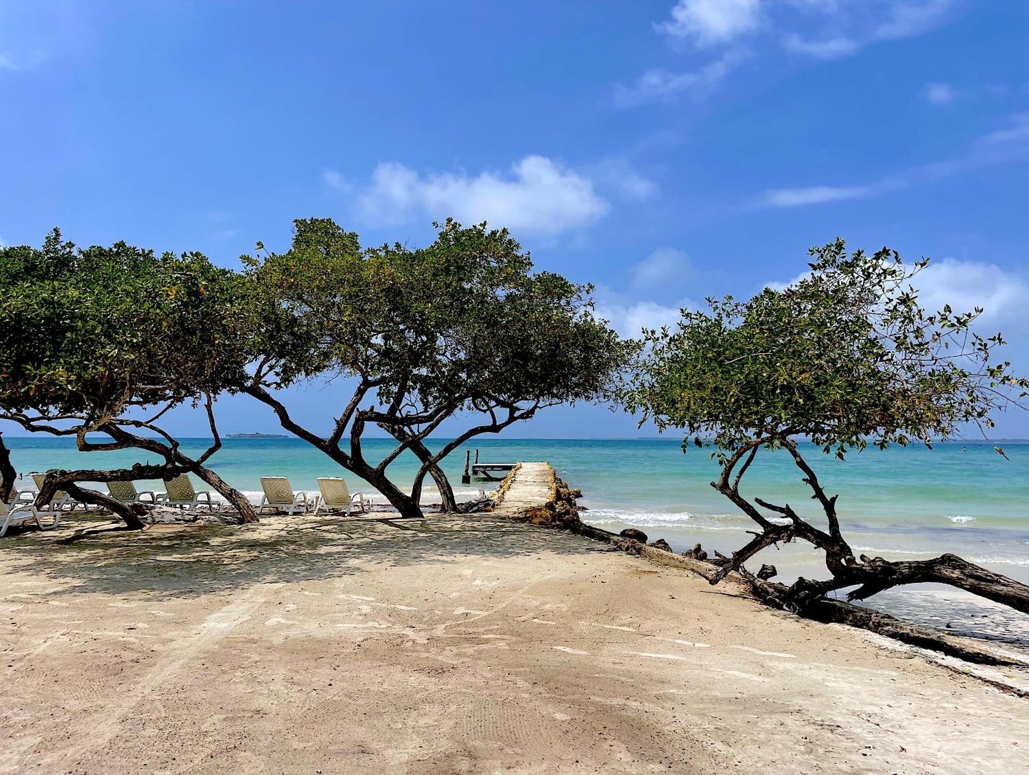 Carey Beach Бару Экстерьер фото