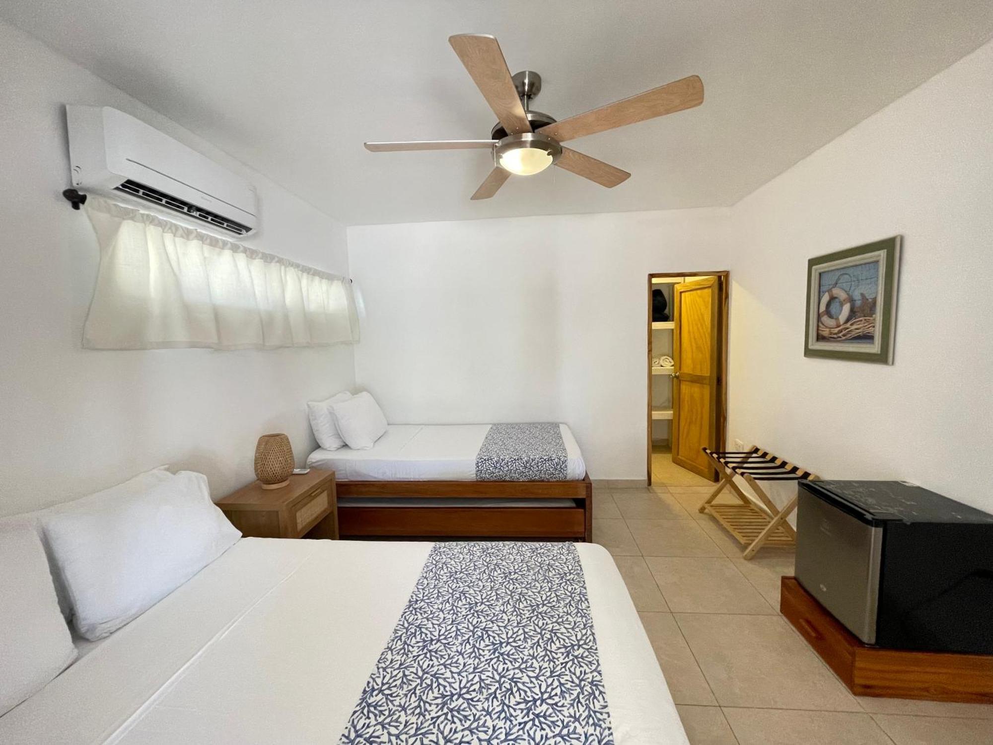 Hotel Carey Beach Бару Экстерьер фото