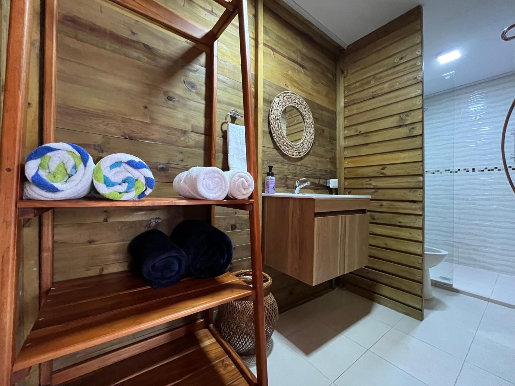 Hotel Carey Beach Бару Экстерьер фото